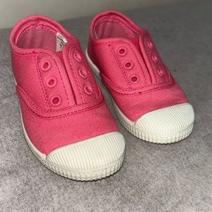 Pink toddler girls shoes